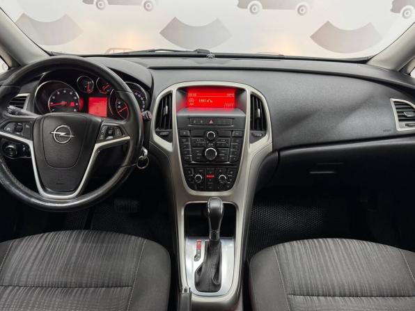 Opel Astra J с пробегом 2011 года, цена 799 000 рублей, 169372 км, хэтчбек, Автокод Объявления