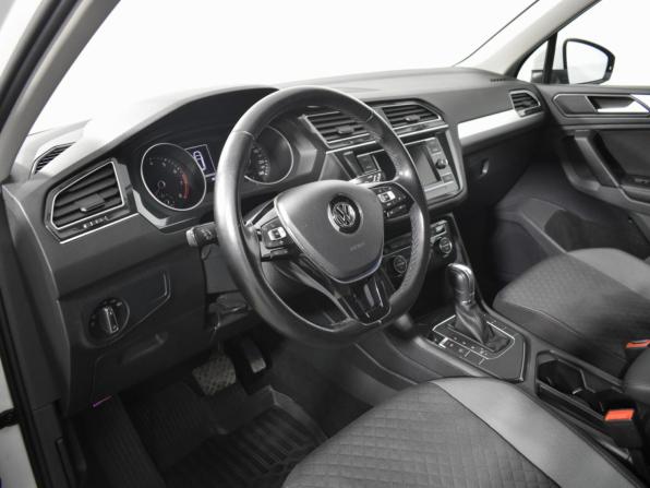 Volkswagen Tiguan II с пробегом 2018 года, цена 2 147 980 рублей, 90000 км, внедорожник, Автокод Объявления