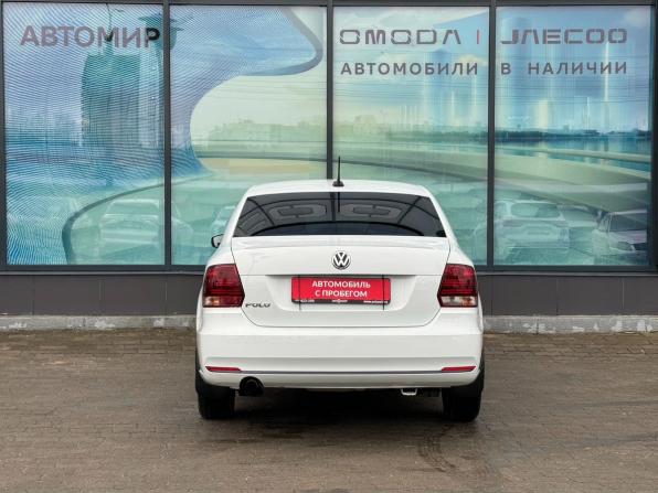 Volkswagen Polo V Рестайлинг с пробегом 2018 года, цена 880 000 рублей, 156709 км, седан, Автокод Объявления