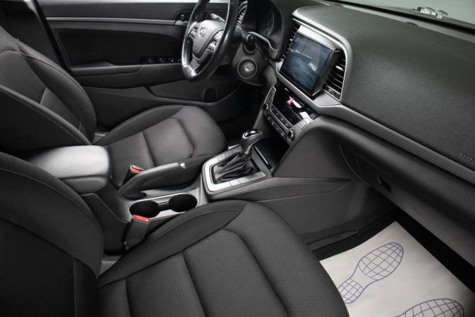 Hyundai Elantra VI (AD) с пробегом 2018 года, цена 1 449 000 рублей, 107521 км, седан, Автокод Объявления