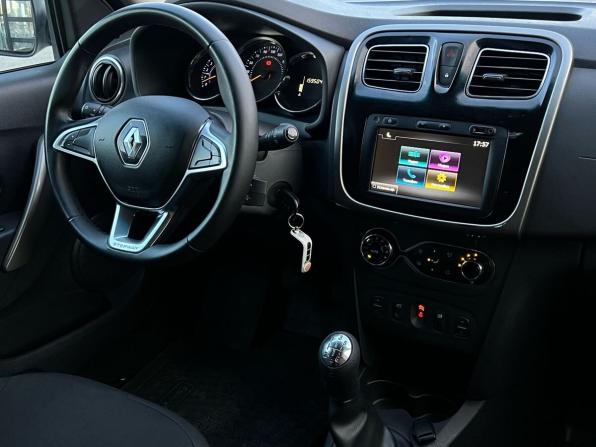 Renault Sandero II Рестайлинг с пробегом 2020 года, цена 1 230 000 рублей, 159504 км, хэтчбек, Автокод Объявления