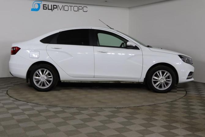Lada (ВАЗ) Vesta I с пробегом 2018 года, цена 879 990 рублей, 95286 км, седан, Автокод Объявления