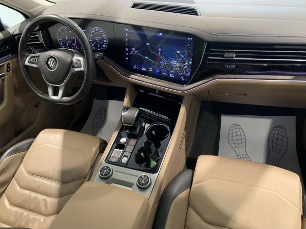 Volkswagen Touareg III с пробегом 2019 года, цена 4 169 000 рублей, 176023 км, внедорожник, Автокод Объявления