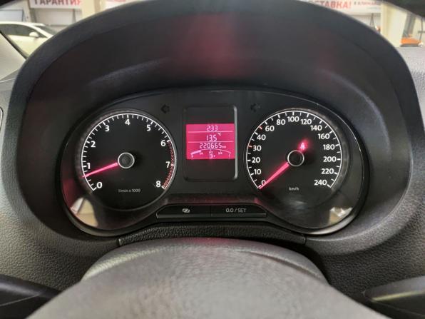 Volkswagen Polo V с пробегом 2013 года, цена 585 000 рублей, 220660 км, седан, Автокод Объявления