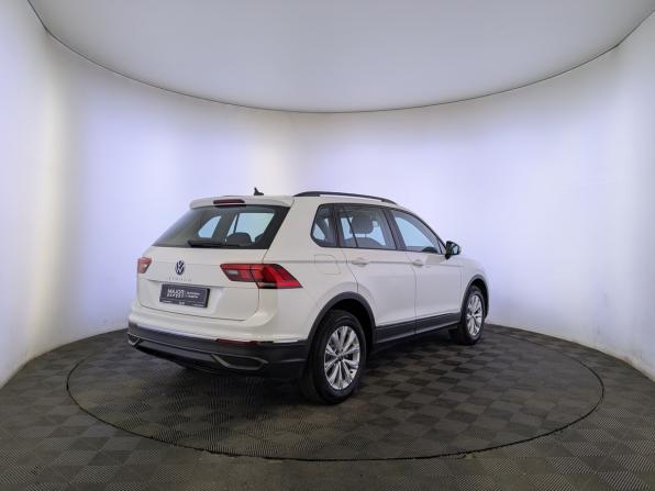Volkswagen Tiguan II с пробегом 2021 года, цена 2 700 000 рублей, 73888 км, внедорожник, Автокод Объявления