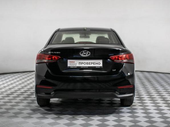 Hyundai Solaris II с пробегом 2018 года, цена 1 215 000 рублей, 219658 км, седан, Автокод Объявления