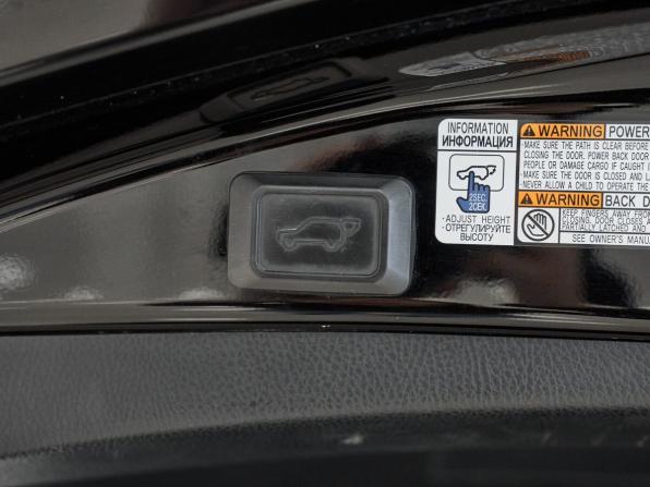 Toyota RAV4 IV (XA40) Рестайлинг с пробегом 2018 года, цена 2 536 000 рублей, 131767 км, внедорожник, Автокод Объявления