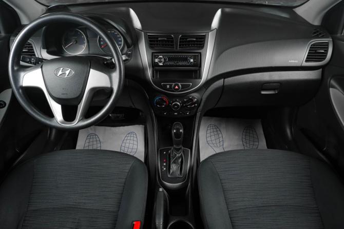 Hyundai Solaris I с пробегом 2014 года, цена 969 000 рублей, 142855 км, седан, Автокод Объявления
