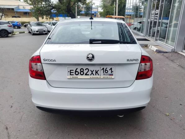Skoda Rapid I с пробегом 2017 года, цена 950 000 рублей, 182529 км, лифтбек, Автокод Объявления
