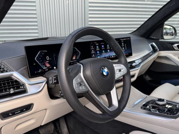 BMW X7 I (G07) Рестайлинг с пробегом 2025 года, цена 13 890 000 рублей, 11000 км, внедорожник, Автокод Объявления