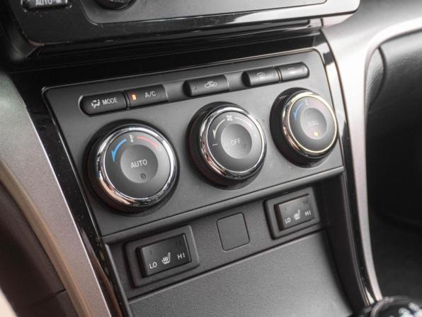 Mazda 6 II (GH) Рестайлинг с пробегом 2011 года, цена 1 049 000 рублей, 277535 км, седан, Автокод Объявления