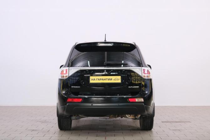 Mitsubishi Outlander III с пробегом 2014 года, цена 1 799 000 рублей, 177000 км, внедорожник, Автокод Объявления