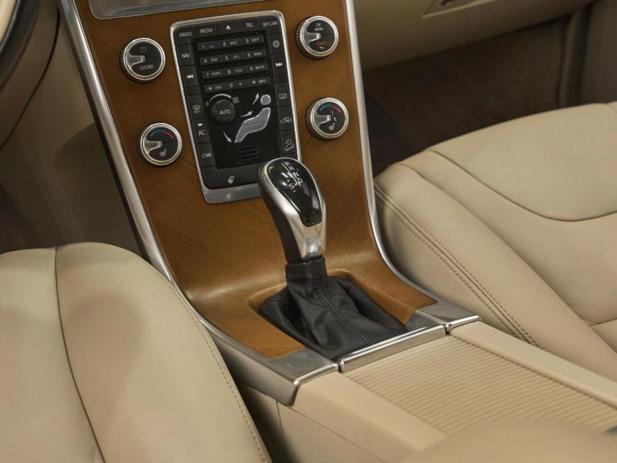 Volvo XC60 I Рестайлинг Москва  - изображение 16