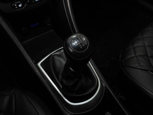 Hyundai Solaris I с пробегом 2013 года, цена 639 000 рублей, 122309 км, седан, Автокод Объявления