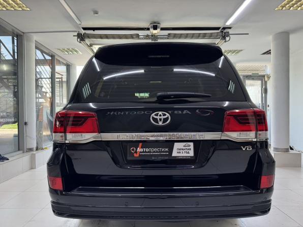 Toyota Land Cruiser 200 Series Рестайлинг 2 с пробегом 2020 года, цена 9 050 000 рублей, 92876 км, внедорожник, Автокод Объявления