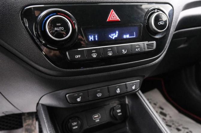 Hyundai Solaris II с пробегом 2019 года, цена 1 499 000 рублей, 44000 км, седан, Автокод Объявления