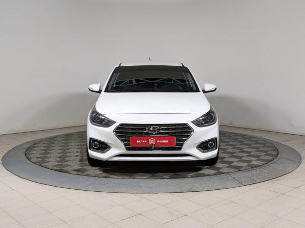 Hyundai Solaris II с пробегом 2018 года, цена 1 058 900 рублей, 194000 км, седан, Автокод Объявления