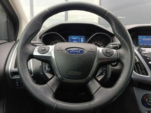 Ford Focus III с пробегом 2012 года, цена 749 000 рублей, 327631 км, универсал, Автокод Объявления