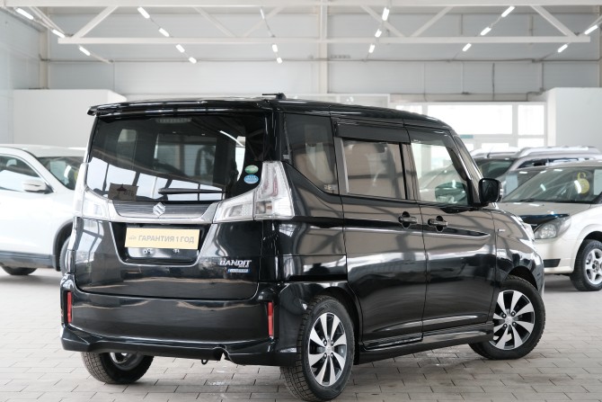 Suzuki Solio III с пробегом 2017 года, цена 1 329 000 рублей, 76000 км, микровэн, Автокод Объявления