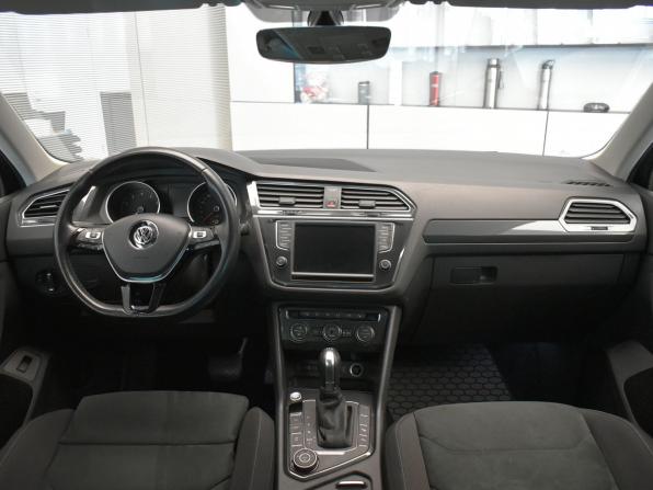 Volkswagen Tiguan II с пробегом 2017 года, цена 2 649 000 рублей, 85345 км, внедорожник, Автокод Объявления