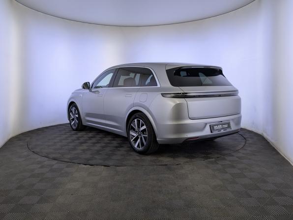 Li Auto (Lixiang) L7 I с пробегом 2024 года, цена 5 850 000 рублей, 43260 км, внедорожник, Автокод Объявления