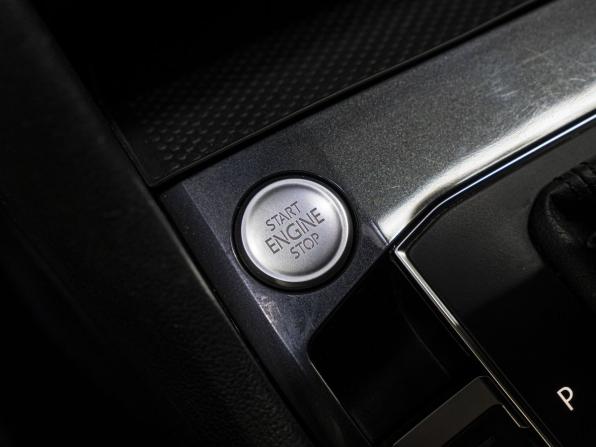 Volkswagen Tiguan II с пробегом 2019 года, цена 2 450 000 рублей, 113772 км, внедорожник, Автокод Объявления