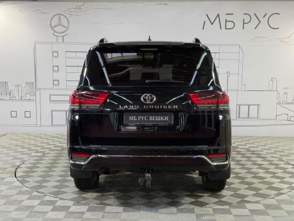 Toyota Land Cruiser 300 Series с пробегом 2021 года, цена 10 700 000 рублей, 94000 км, внедорожник, Автокод Объявления