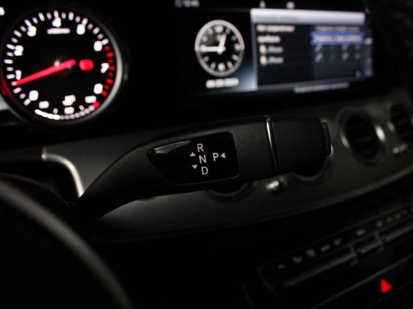 Mercedes-Benz E-Класс V (W213 S213 C238) с пробегом 2019 года, цена 3 199 000 рублей, 96853 км, седан, Автокод Объявления