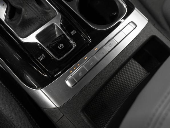 Kia Carnival IV с пробегом 2021 года, цена 3 590 000 рублей, 49923 км, минивэн, Автокод Объявления