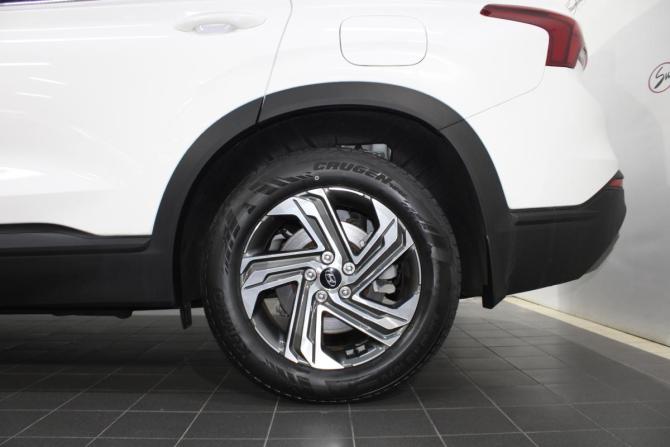 Hyundai Santa Fe IV Рестайлинг с пробегом 2023 года, цена 5 500 000 рублей, 106 км, внедорожник, Автокод Объявления