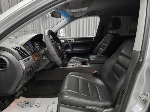 Volkswagen Touareg I Рестайлинг с пробегом 2008 года, цена 1 080 000 рублей, 263000 км, внедорожник, Автокод Объявления