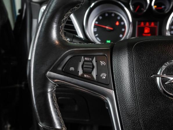Opel Mokka I с пробегом 2013 года, цена 899 000 рублей, 114071 км, внедорожник, Автокод Объявления