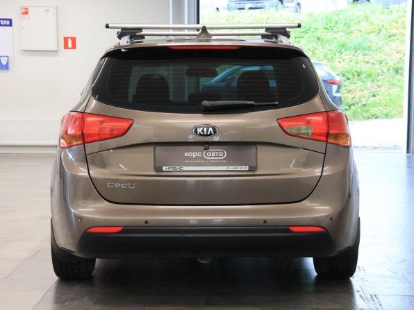 Kia Ceed II Рестайлинг с пробегом 2017 года, цена 985 000 рублей, 191026 км, универсал, Автокод Объявления