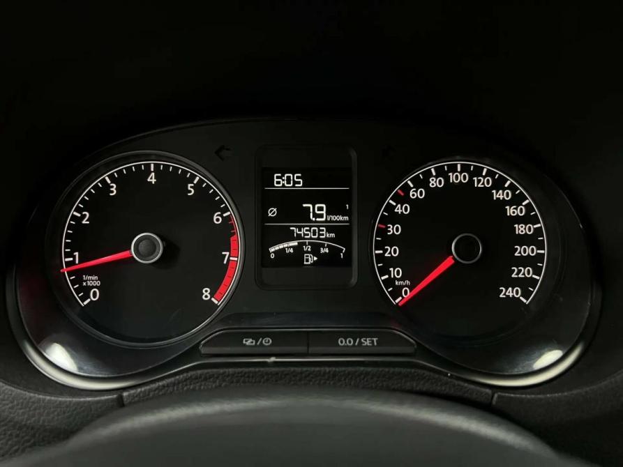Volkswagen Polo V Рестайлинг Казань  - изображение 11
