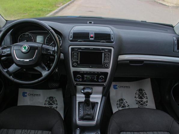 Skoda Octavia II (A5) Рестайлинг с пробегом 2011 года, цена 850 000 рублей, 165000 км, лифтбек, Автокод Объявления