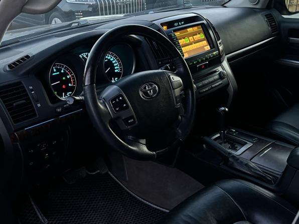 Toyota Land Cruiser 200 Series с пробегом 2011 года, цена 3 289 000 рублей, 227520 км, внедорожник, Автокод Объявления