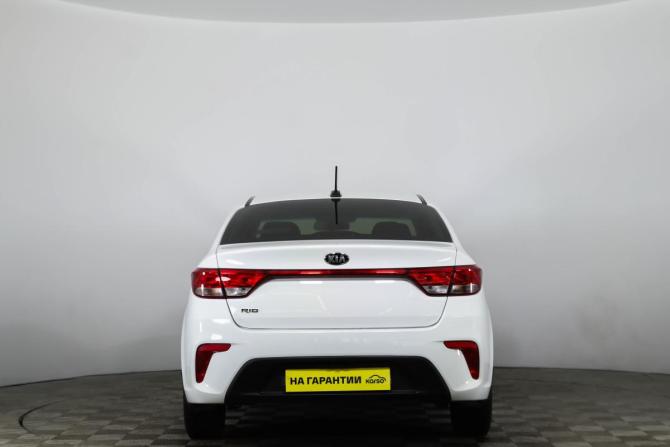 Kia Rio IV с пробегом 2017 года, цена 1 199 000 рублей, 168480 км, седан, Автокод Объявления