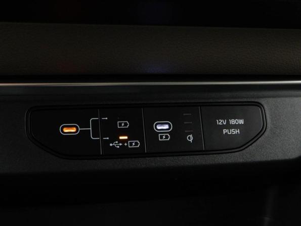 Kia Carnival IV Рестайлинг с пробегом 2025 года, цена 7 083 055 рублей, 12598 км, минивэн, Автокод Объявления