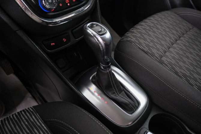 Opel Mokka I с пробегом 2014 года, цена 1 099 000 рублей, 65000 км, внедорожник, Автокод Объявления