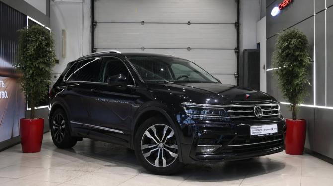 Volkswagen Tiguan II с пробегом 2018 года, цена 2 850 000 рублей, 123761 км, внедорожник, Автокод Объявления