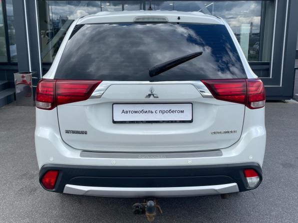 Mitsubishi Outlander III Рестайлинг 2 с пробегом 2016 года, цена 1 390 000 рублей, 188000 км, внедорожник, Автокод Объявления