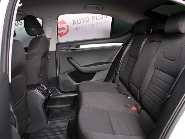 Skoda Superb III с пробегом 2019 года, цена 1 400 000 рублей, 246298 км, лифтбек, Автокод Объявления