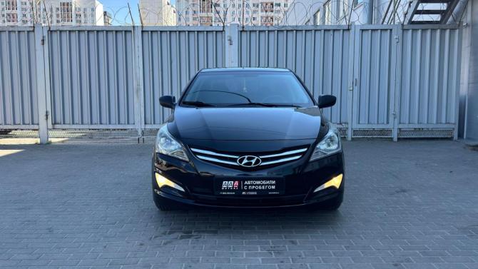 Hyundai Solaris I Рестайлинг с пробегом 2015 года, цена 1 099 000 рублей, 155240 км, седан, Автокод Объявления