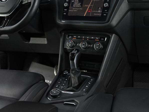 Volkswagen Tiguan II с пробегом 2017 года, цена 2 149 000 рублей, 104000 км, внедорожник, Автокод Объявления