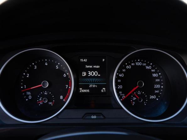 Volkswagen Tiguan II с пробегом 2017 года, цена 1 999 000 рублей, 230935 км, внедорожник, Автокод Объявления