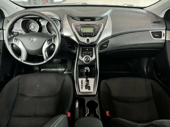Hyundai Elantra V (MD) с пробегом 2013 года, цена 895 000 рублей, 219089 км, седан, Автокод Объявления