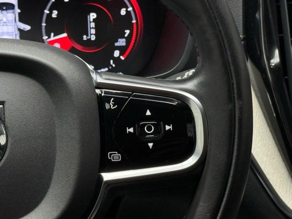 Volvo XC60 II с пробегом 2020 года, цена 4 349 000 рублей, 87059 км, внедорожник, Автокод Объявления