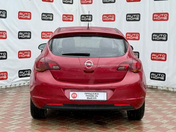 Opel Astra J с пробегом 2011 года, цена 679 990 рублей, 213497 км, хэтчбек, Автокод Объявления