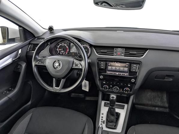 Skoda Octavia III (A7) Рестайлинг с пробегом 2018 года, цена 1 745 000 рублей, 73418 км, лифтбек, Автокод Объявления