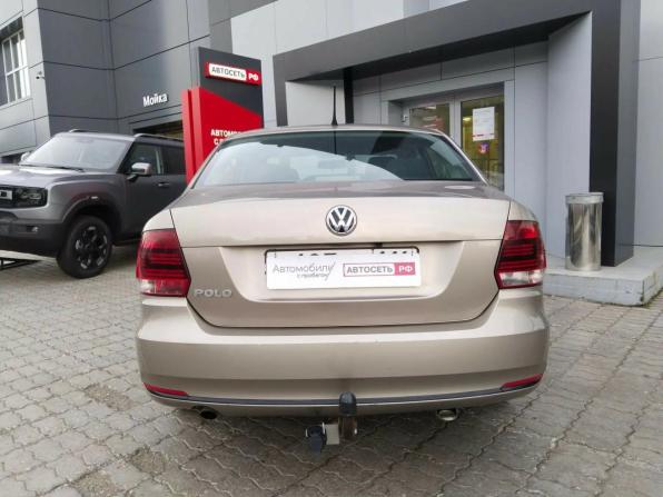 Volkswagen Polo V Рестайлинг с пробегом 2016 года, цена 1 079 440 рублей, 103576 км, седан, Автокод Объявления
